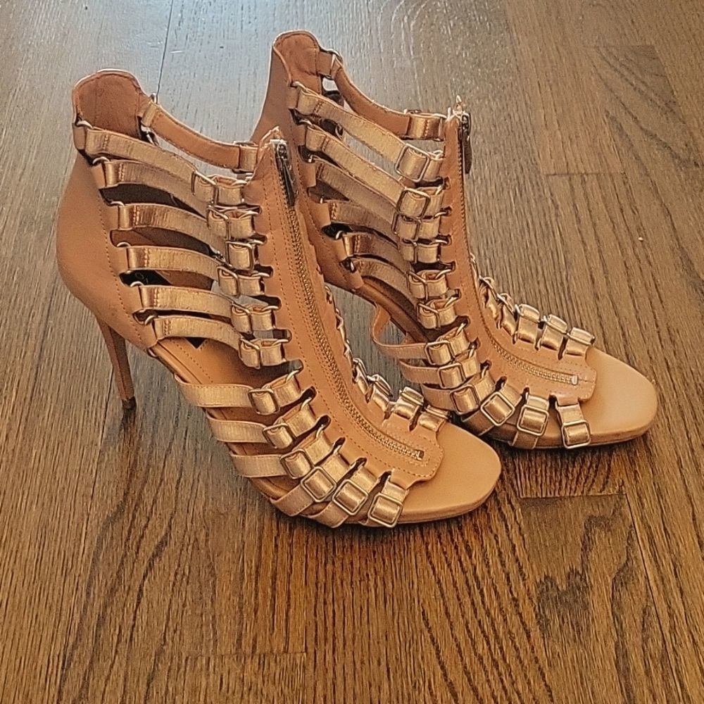 Donna Karen size 10 stilettos
